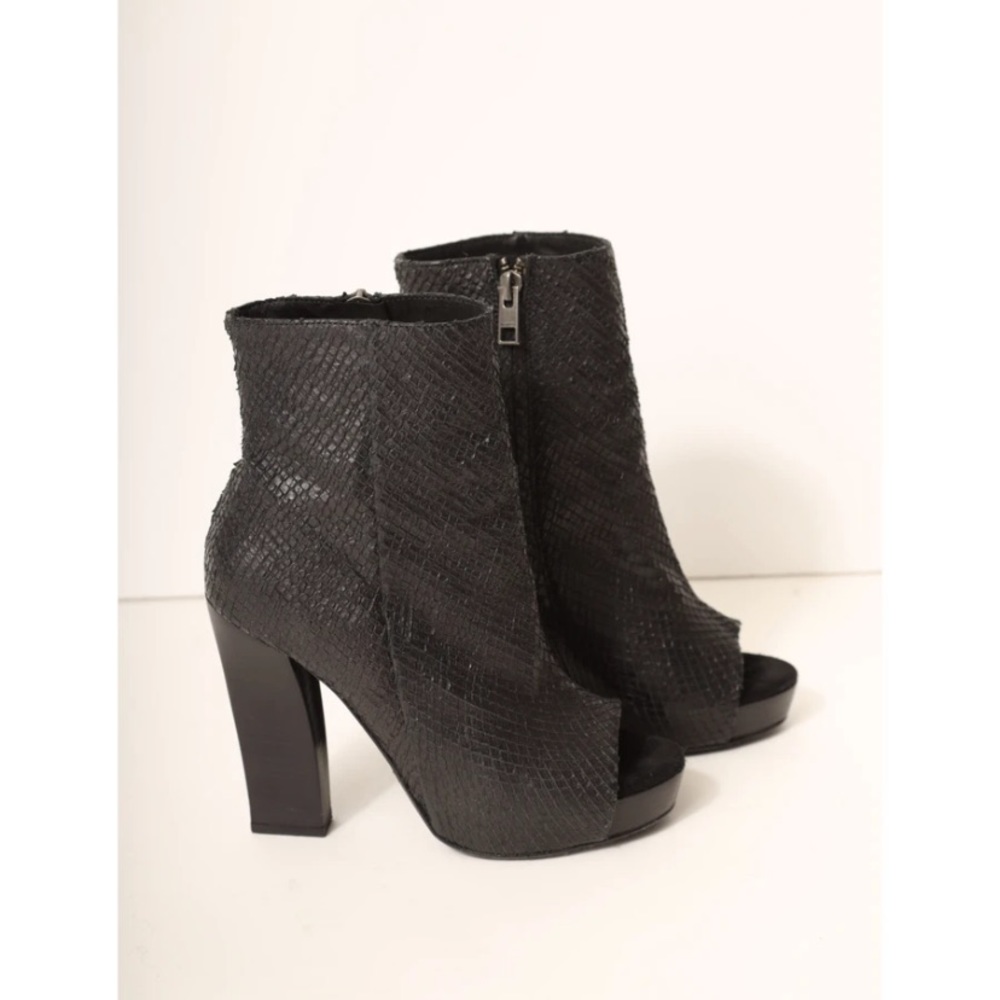 All Saint peep toe boots in great condition